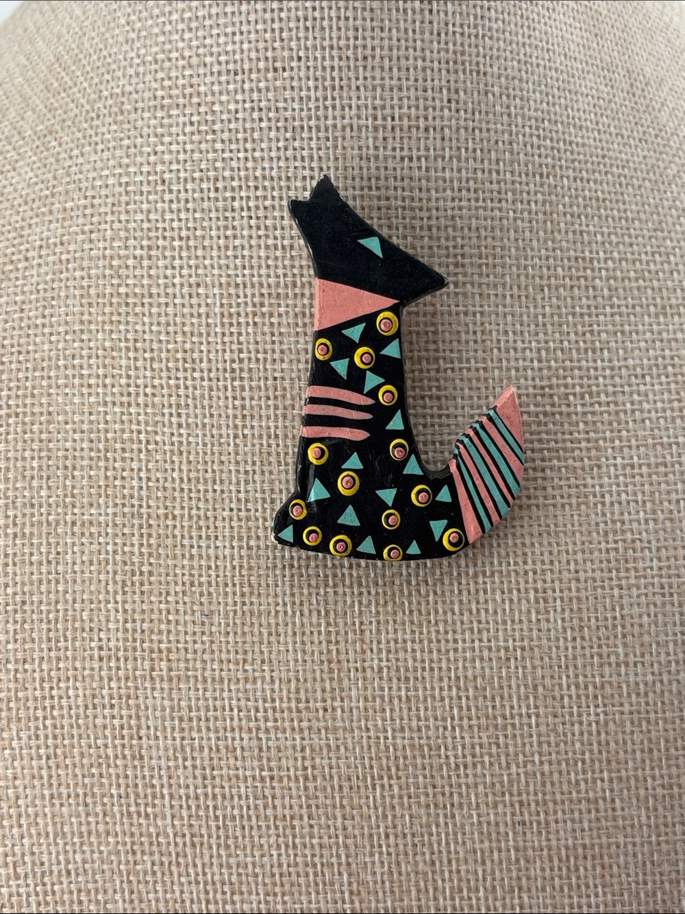 Folk Art Coyotes Pin 3”